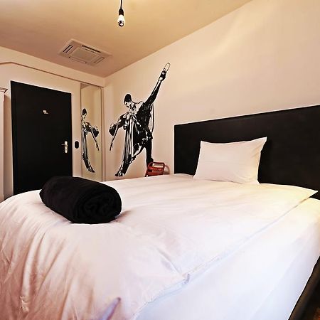 Haus Zauberfloete Hotel Offenburg Bagian luar foto